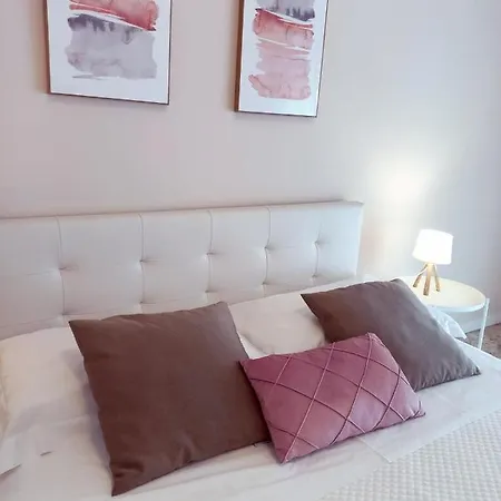 So Fine - Apulian Flats * Μπάρι