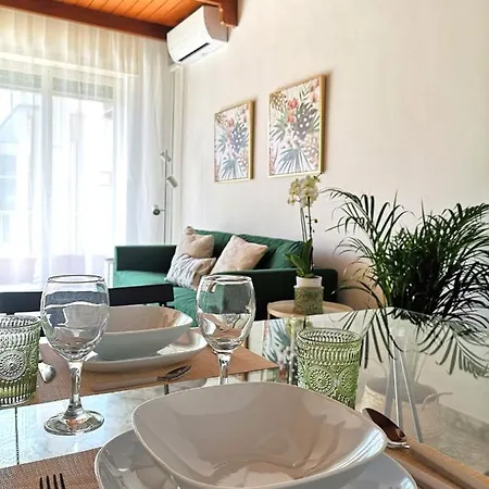 So Fine - Apulian Flats *